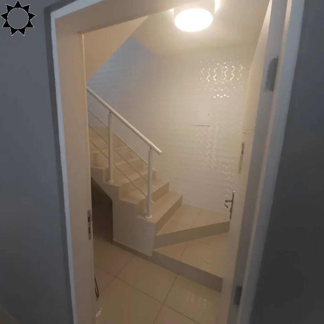 Casa à venda com 3 quartos, 203m² - Foto 5