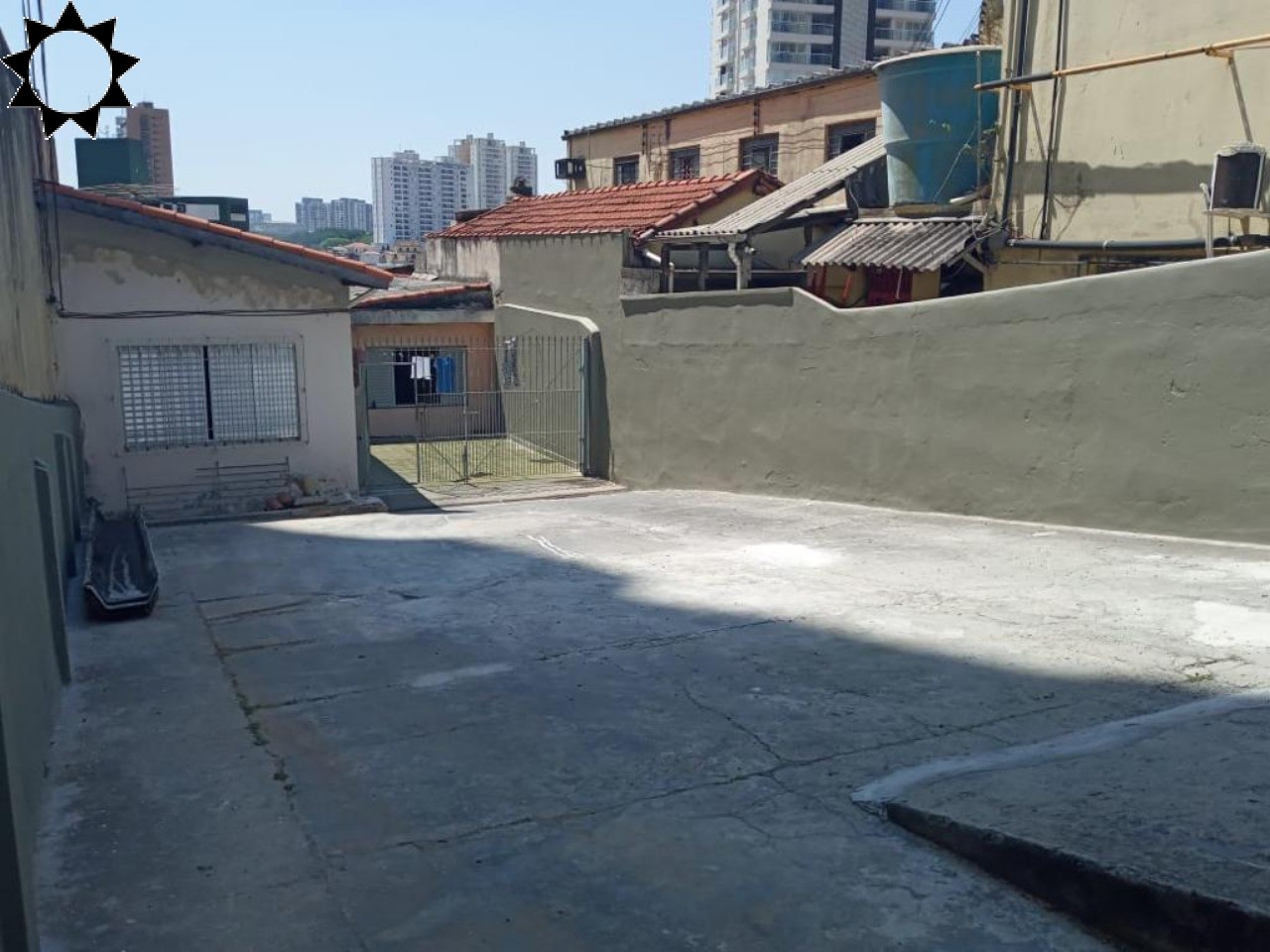 Prédio Inteiro à venda com 1 quarto, 299m² - Foto 2