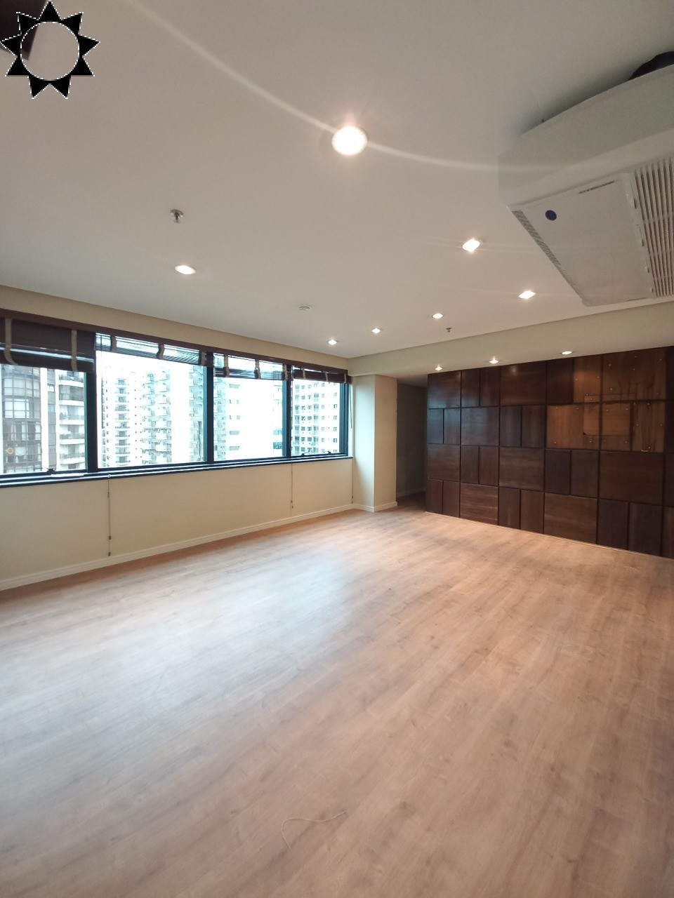 Conjunto Comercial-Sala à venda e aluguel, 224m² - Foto 1