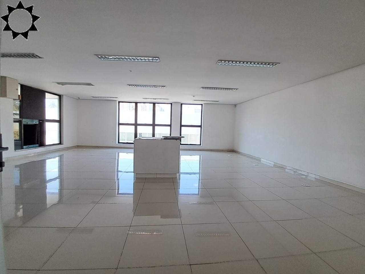 Conjunto Comercial-Sala para alugar, 190m² - Foto 1