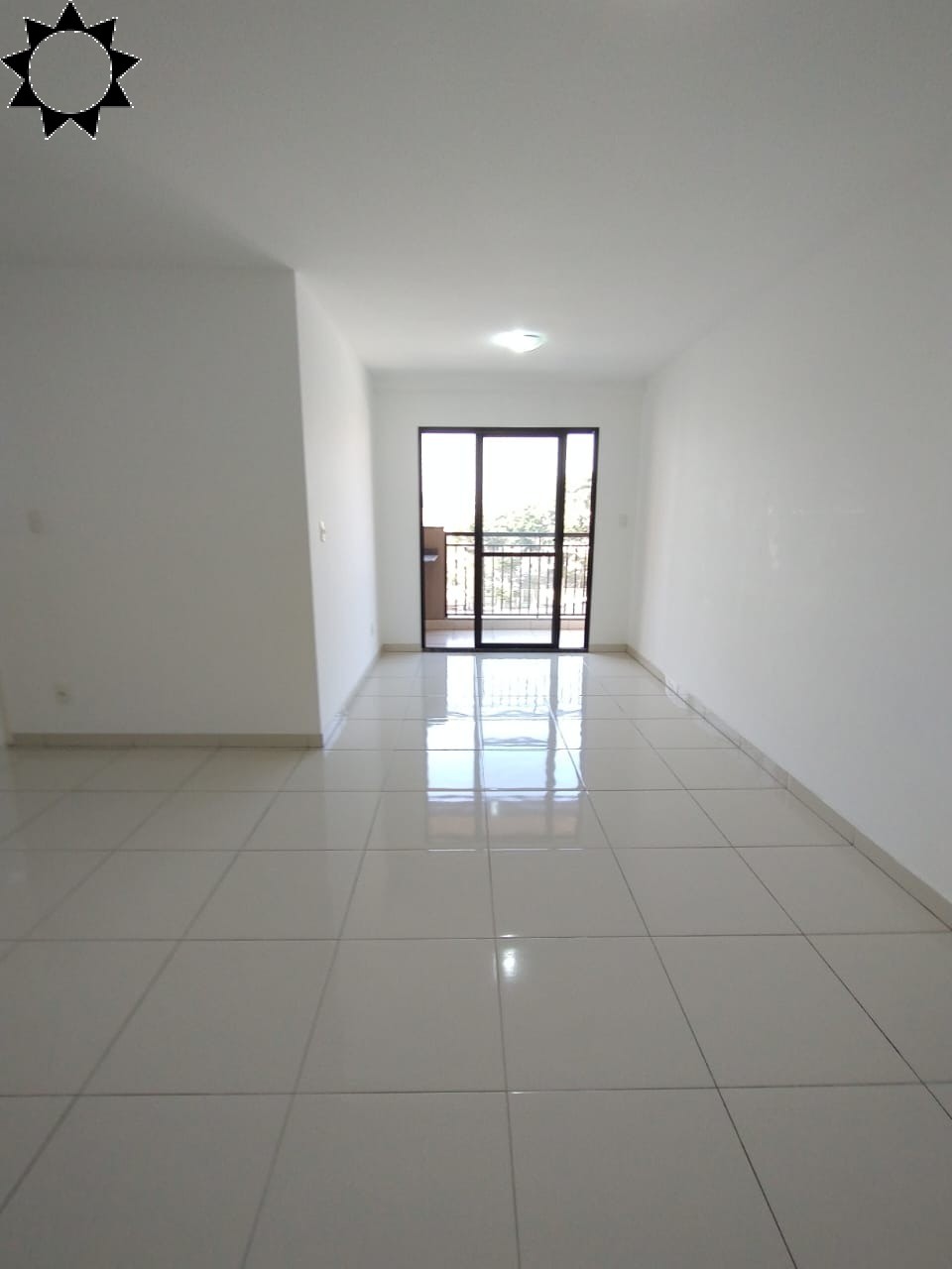 Apartamento à venda com 3 quartos, 90m² - Foto 3