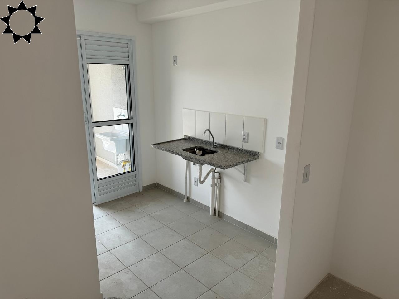 Apartamento à venda com 2 quartos, 36m² - Foto 13