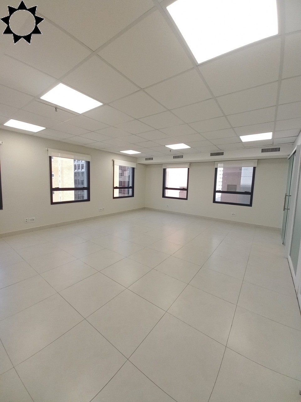 Conjunto Comercial-Sala para alugar, 76m² - Foto 1