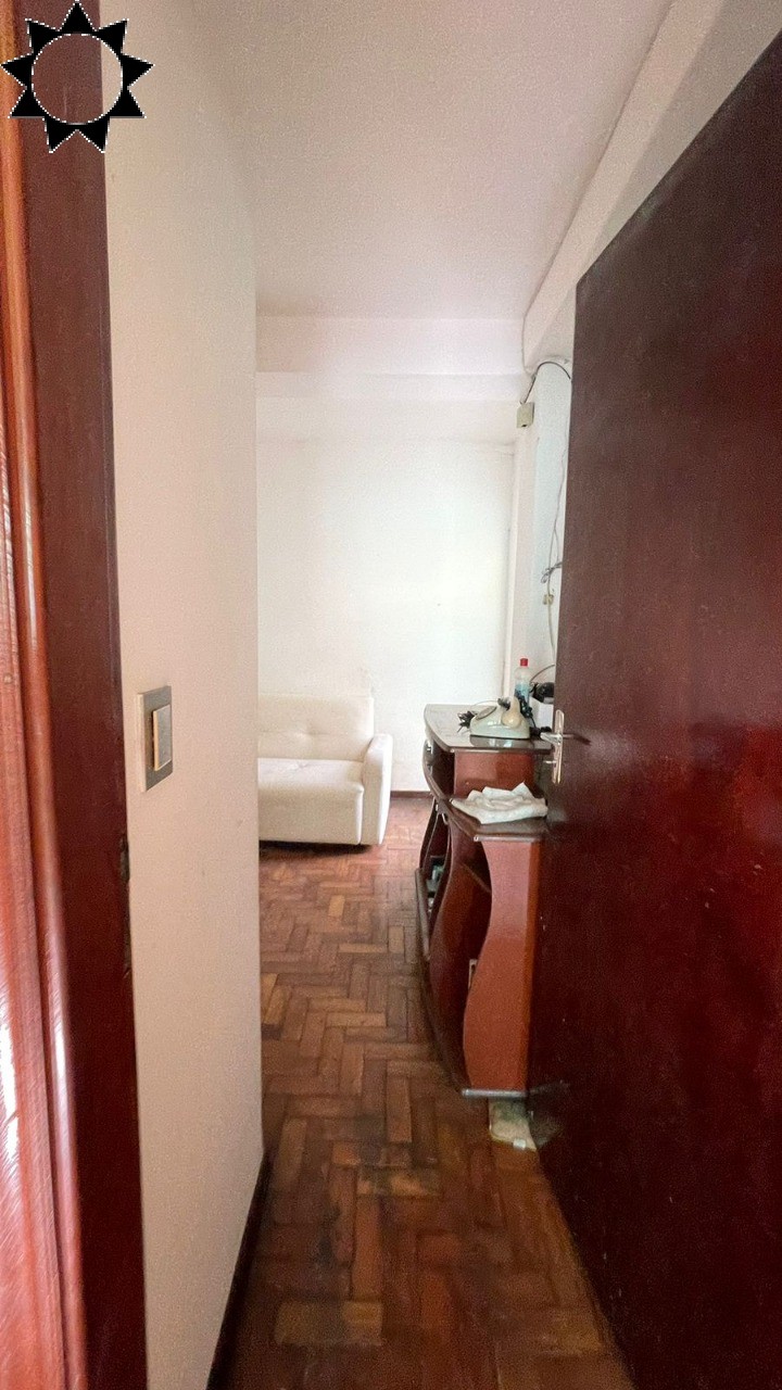 Casa à venda com 3 quartos, 221m² - Foto 13