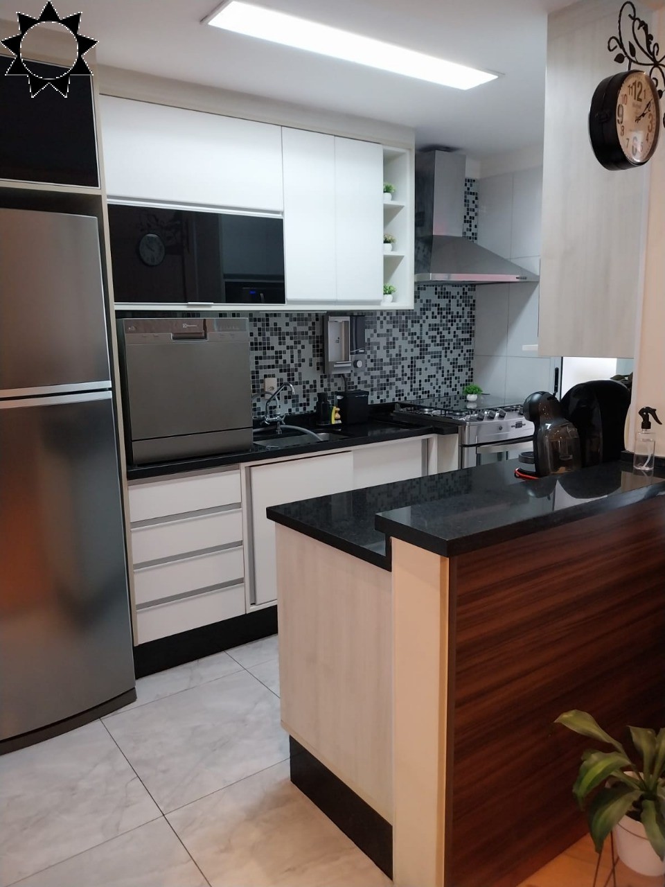 Apartamento à venda com 3 quartos, 105m² - Foto 4