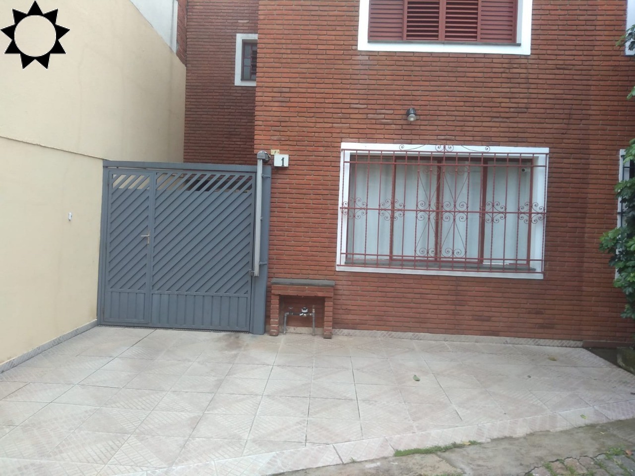 Casa à venda com 3 quartos, 140m² - Foto 2