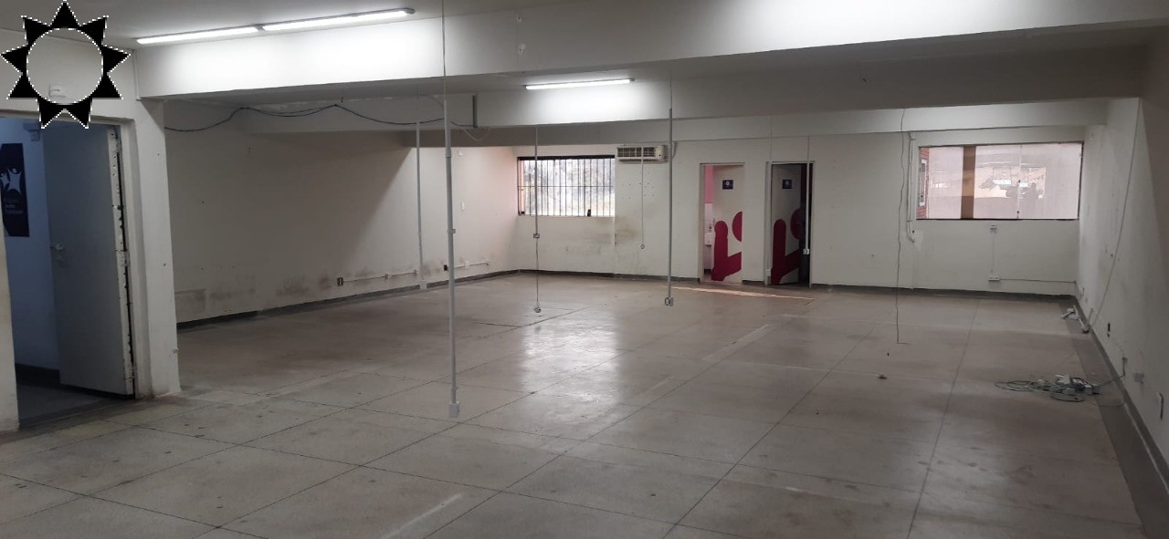 Prédio Inteiro para alugar, 240m² - Foto 1