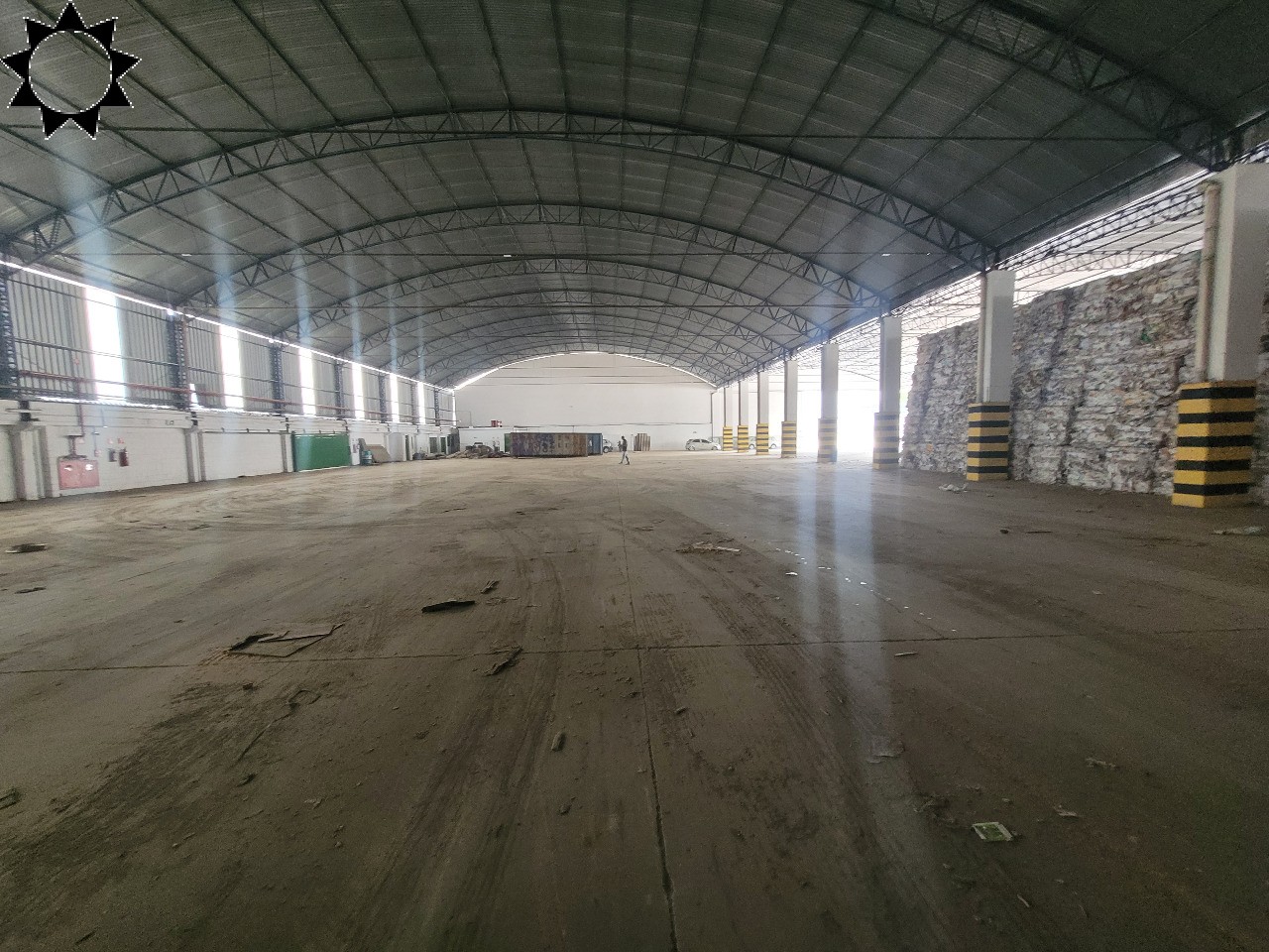 Depósito-Galpão-Armazém para alugar, 3400m² - Foto 1