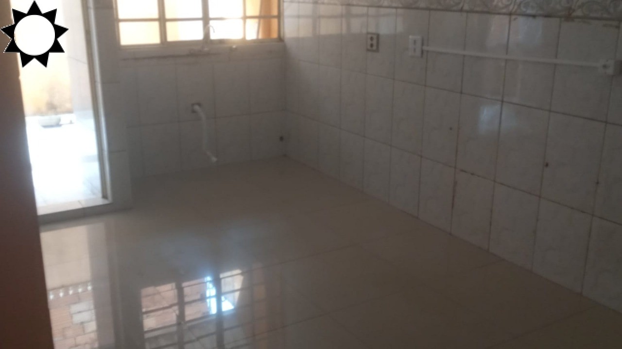 Casa à venda e aluguel com 3 quartos, 70m² - Foto 5