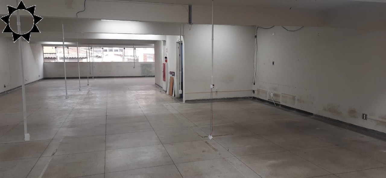 Prédio Inteiro para alugar, 240m² - Foto 2