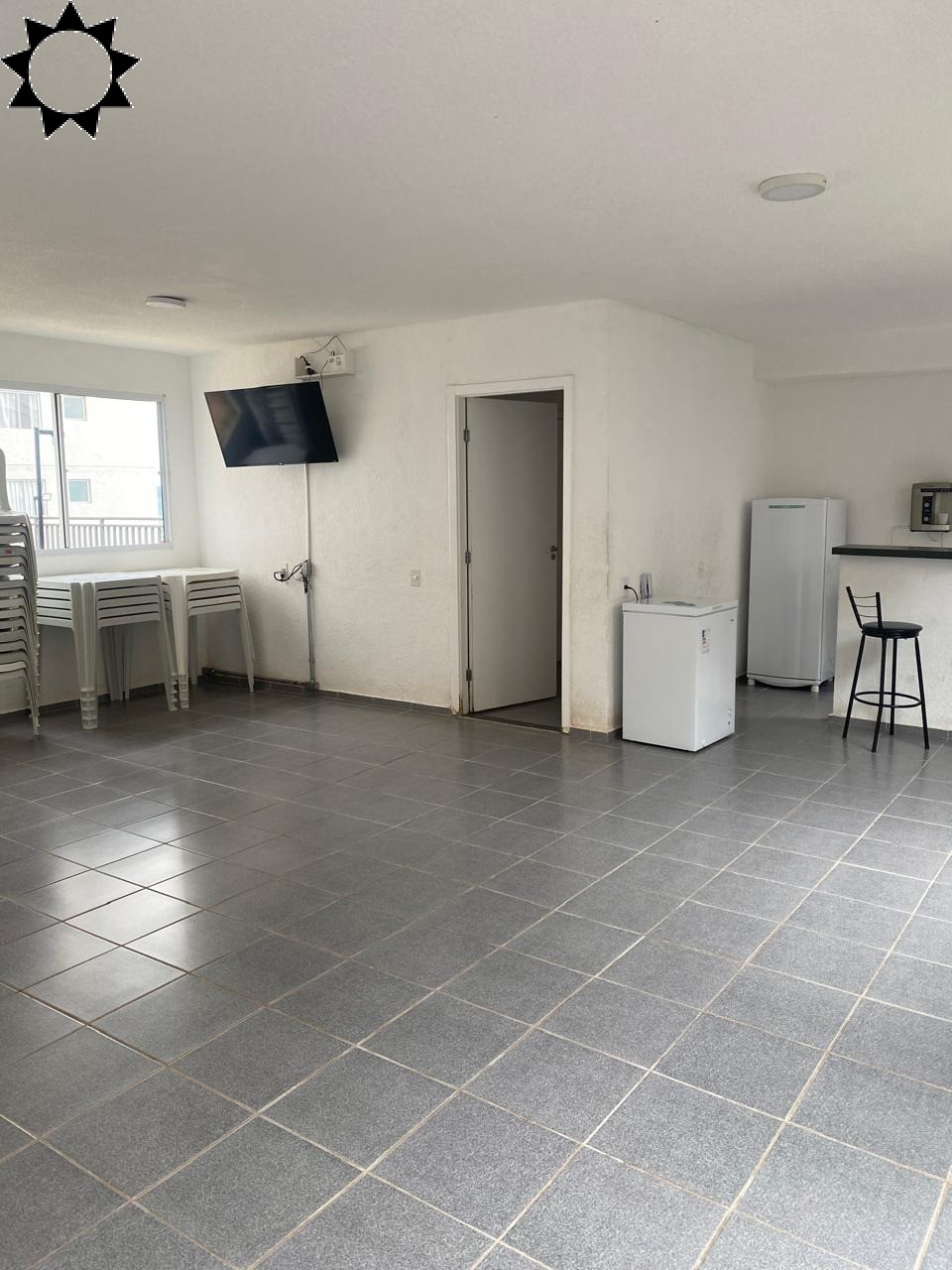 Apartamento à venda com 2 quartos, 42m² - Foto 18