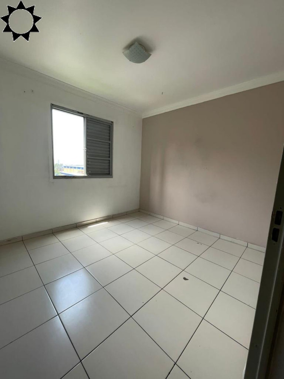 Apartamento à venda com 2 quartos, 45m² - Foto 3