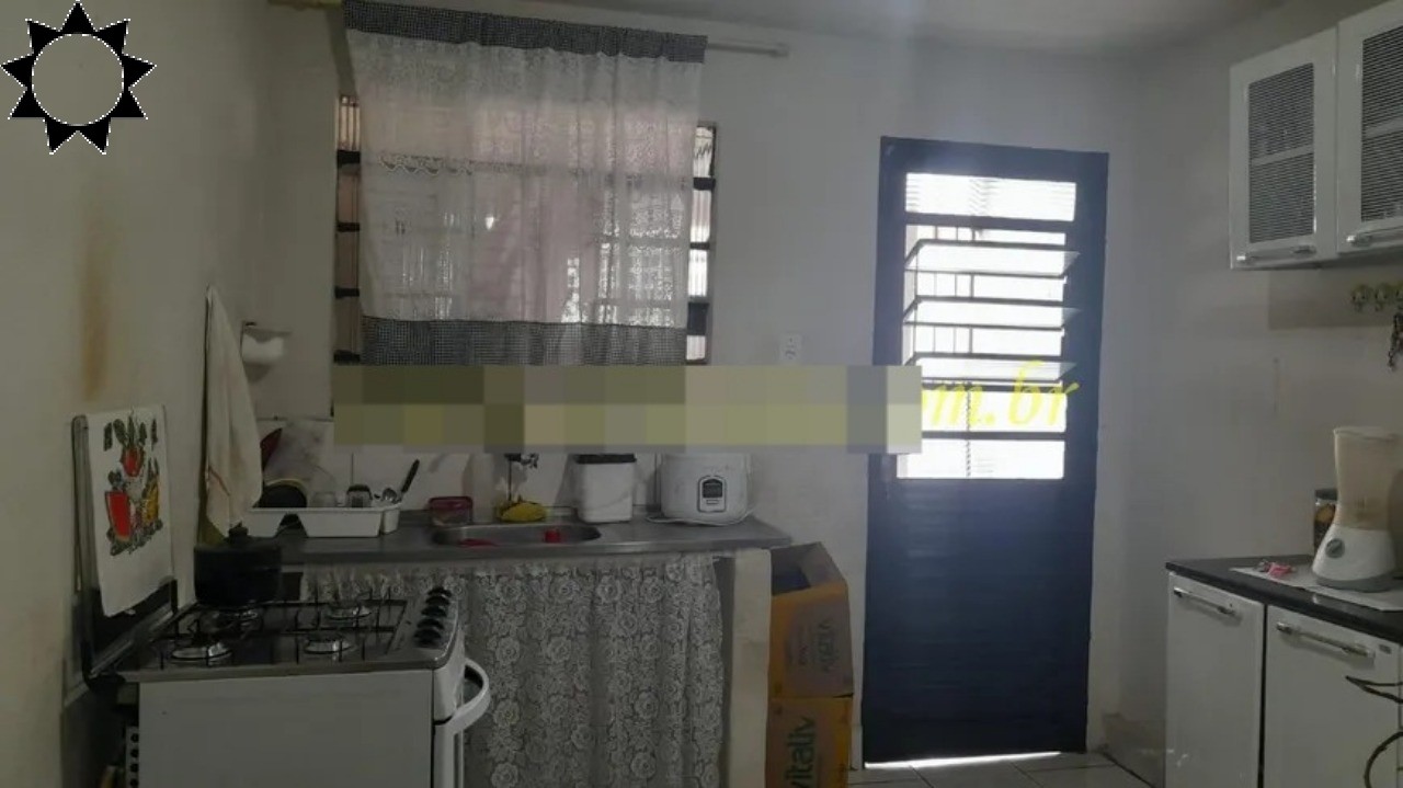 Casa à venda com 3 quartos, 139m² - Foto 1