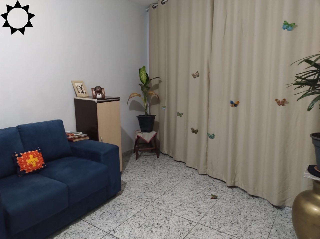 Casa à venda com 2 quartos, 125m² - Foto 1