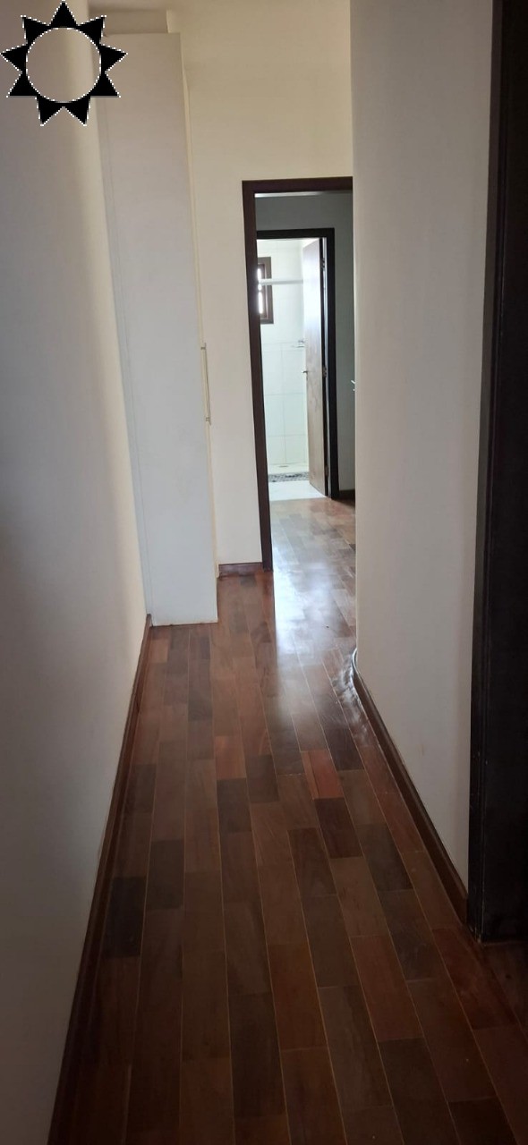 Casa para alugar com 3 quartos, 228m² - Foto 4