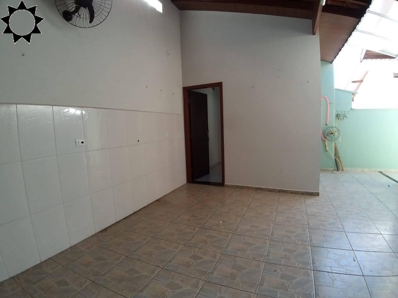 Casa à venda com 3 quartos, 152m² - Foto 13