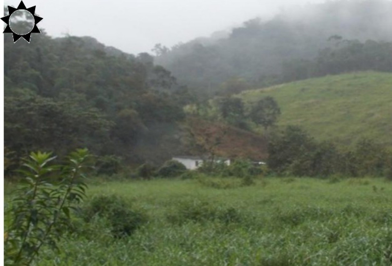 Fazenda à venda com 2 quartos, 50m² - Foto 2