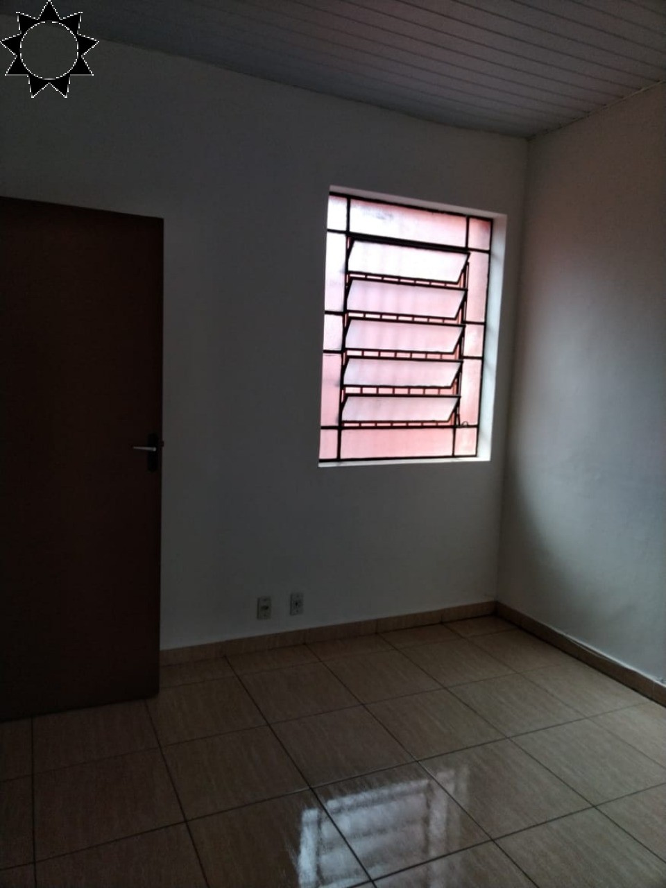 Prédio Inteiro à venda e aluguel com 1 quarto, 135m² - Foto 1