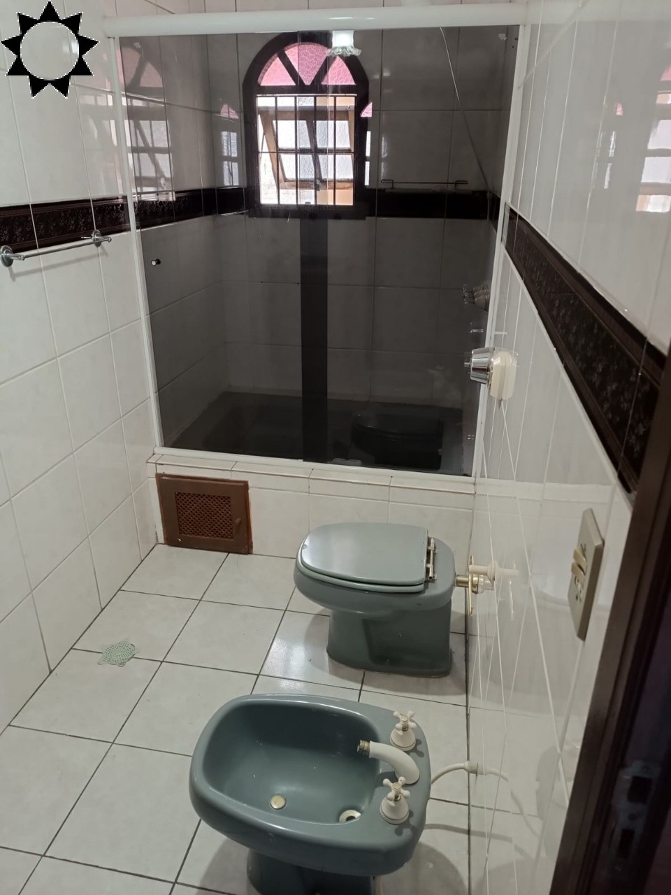 Casa à venda e aluguel com 3 quartos, 175m² - Foto 25