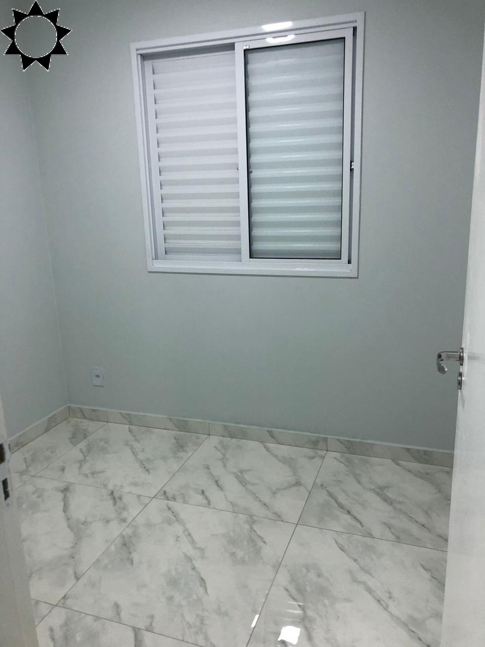 Apartamento à venda com 2 quartos, 41m² - Foto 2