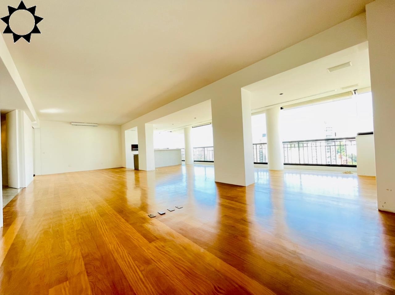 Apartamento à venda e aluguel com 3 quartos, 215m² - Foto 3