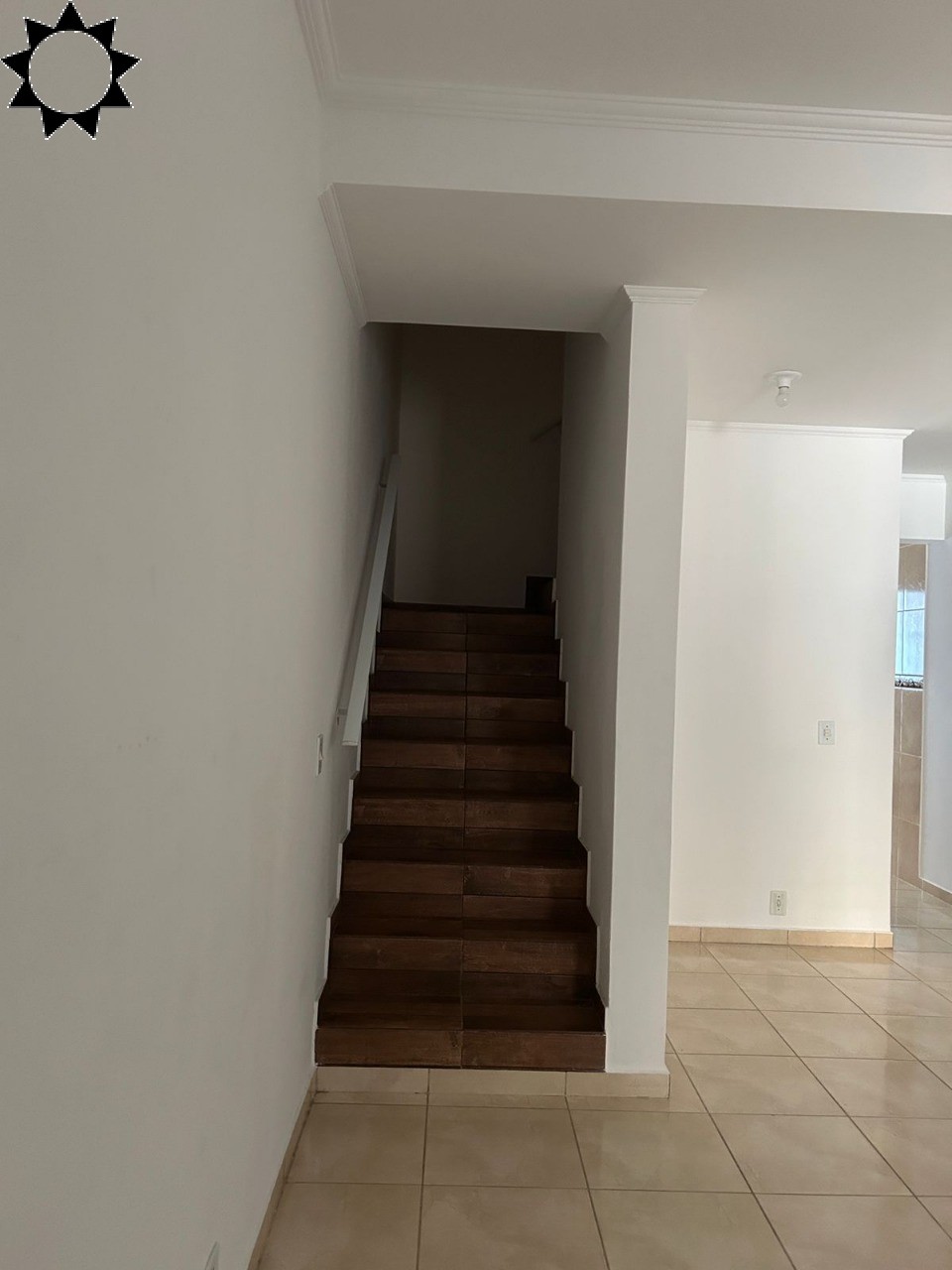 Casa à venda com 3 quartos, 80m² - Foto 11