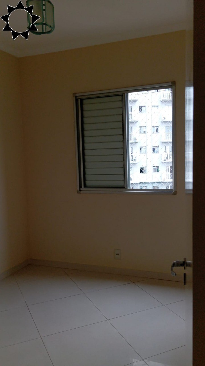 Apartamento para alugar com 2 quartos, 50m² - Foto 3