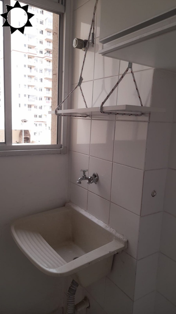 Apartamento para alugar com 4 quartos, 104m² - Foto 2