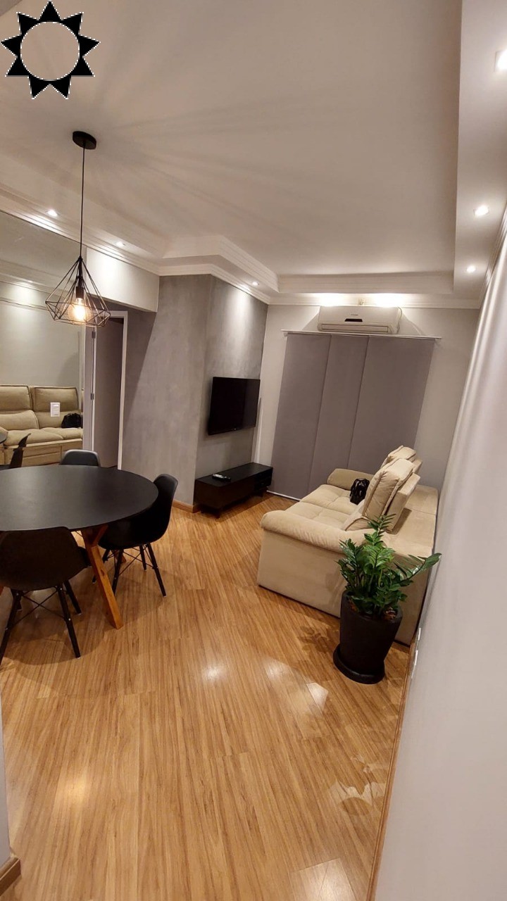 Apartamento à venda com 2 quartos, 62m² - Foto 1