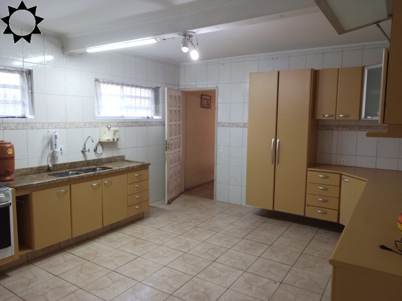 Casa à venda e aluguel com 3 quartos, 170m² - Foto 13