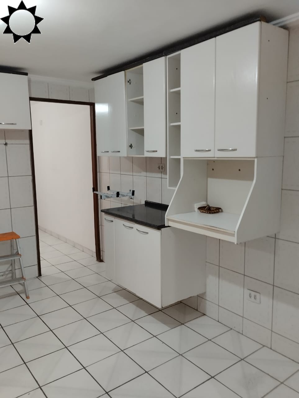 Casa para alugar com 4 quartos, 200m² - Foto 35