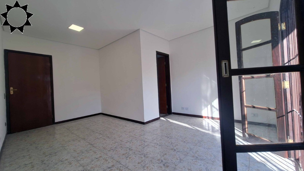 Casa à venda com 3 quartos, 252m² - Foto 12