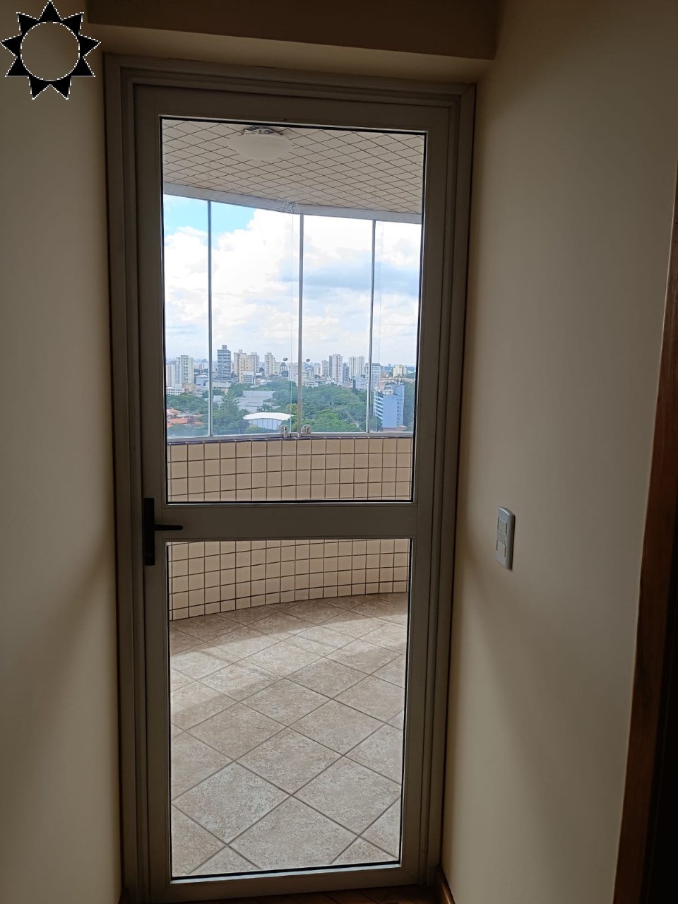 Apartamento para alugar com 2 quartos, 80m² - Foto 4