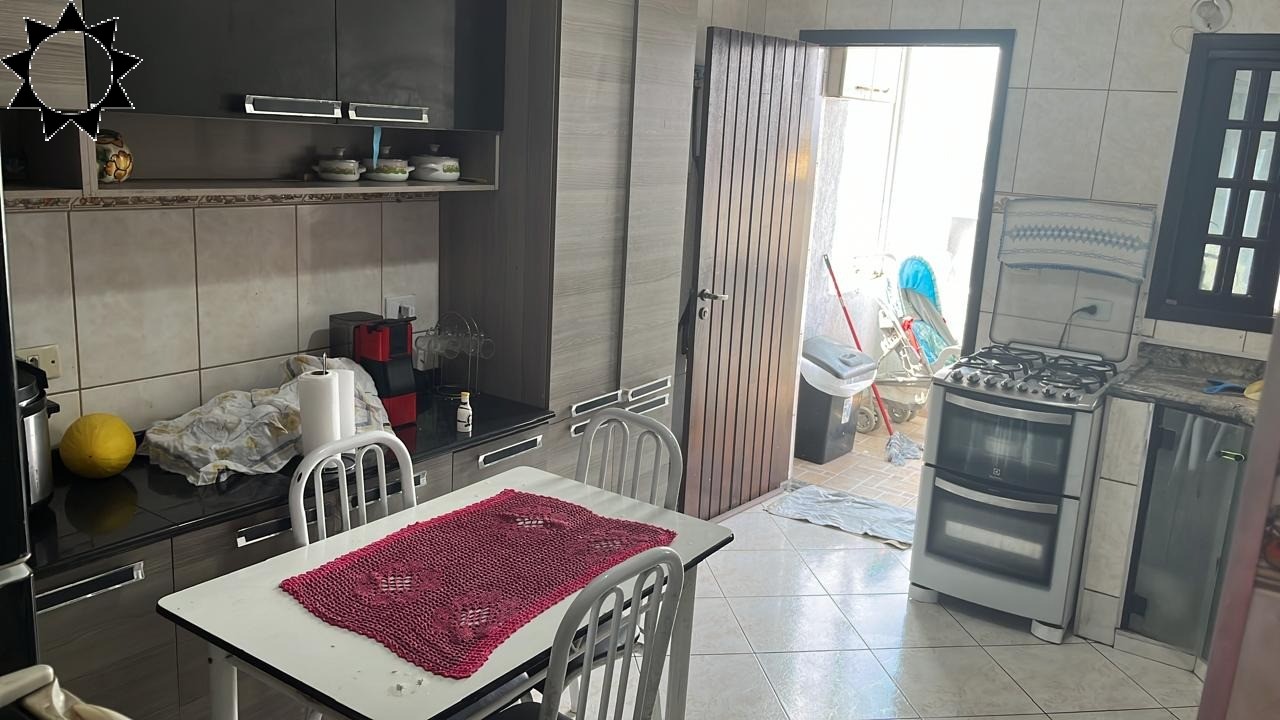 Casa à venda com 3 quartos, 96m² - Foto 19