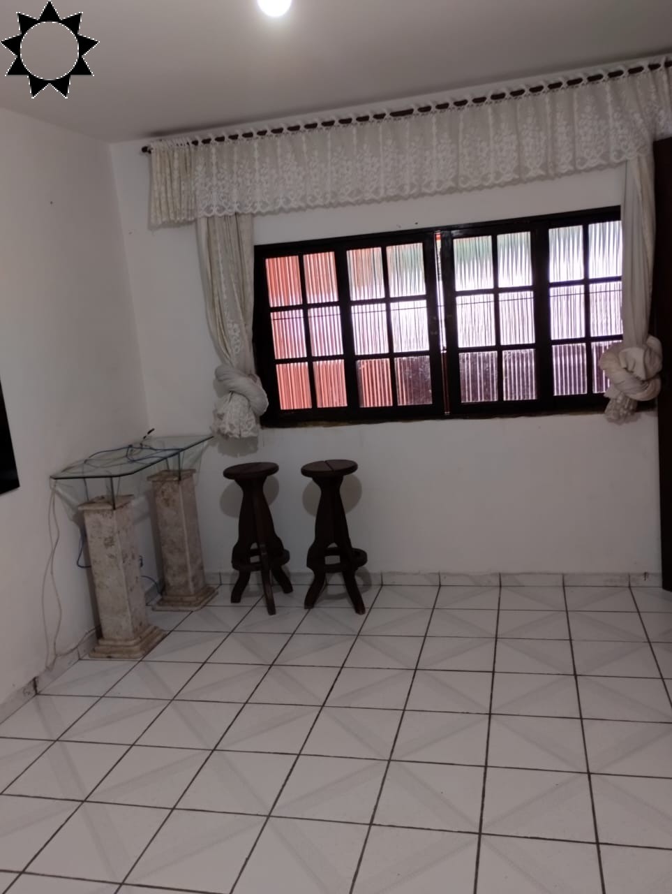 Casa para alugar com 4 quartos, 200m² - Foto 33