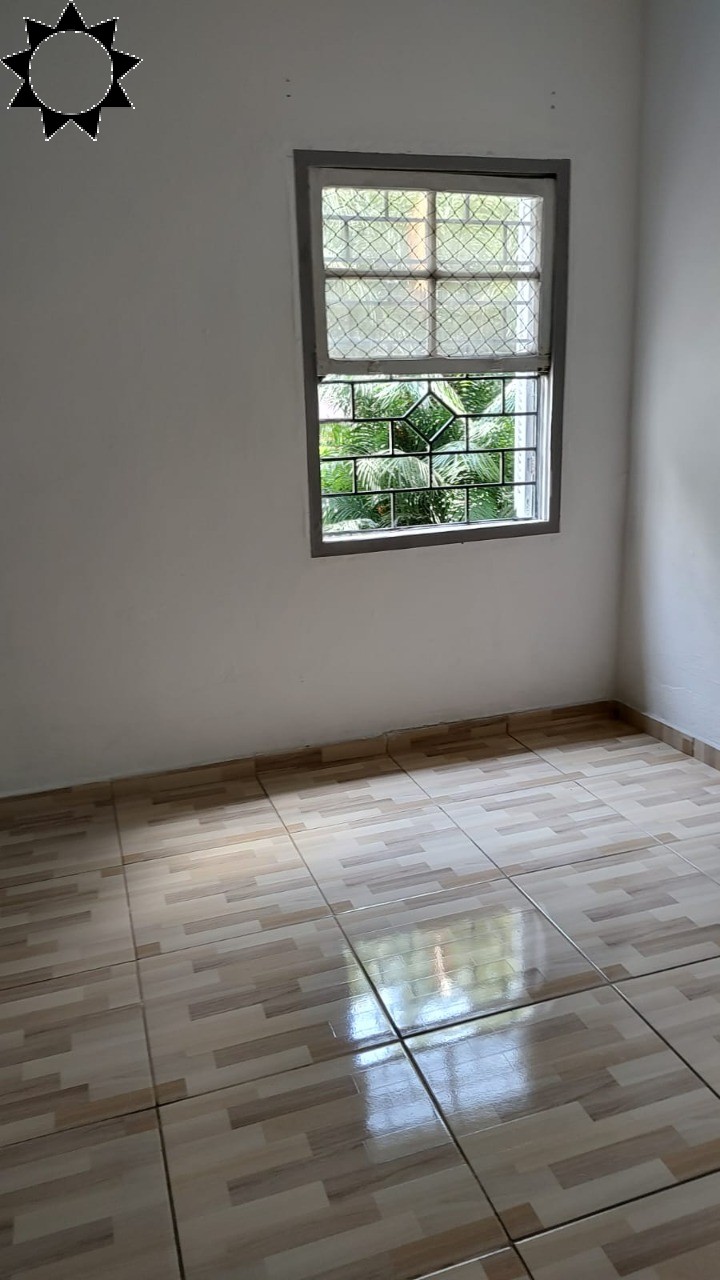 Casa à venda com 6 quartos, 184m² - Foto 9