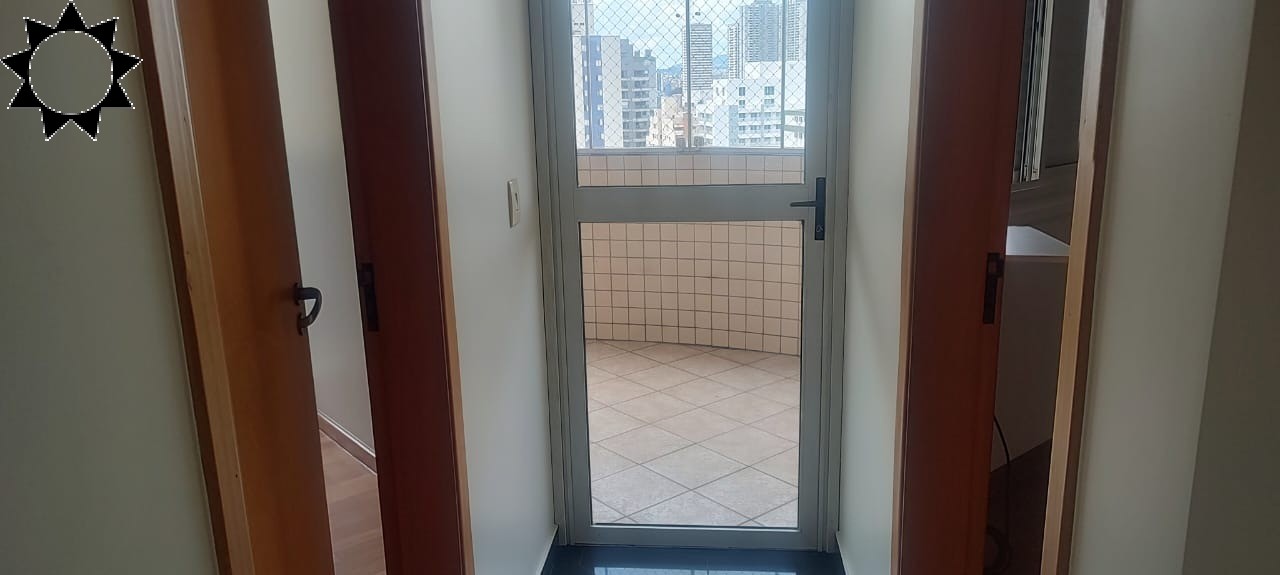 Apartamento para alugar com 2 quartos, 80m² - Foto 16