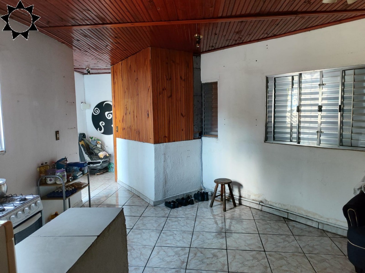 Casa à venda com 1 quarto, 248m² - Foto 1