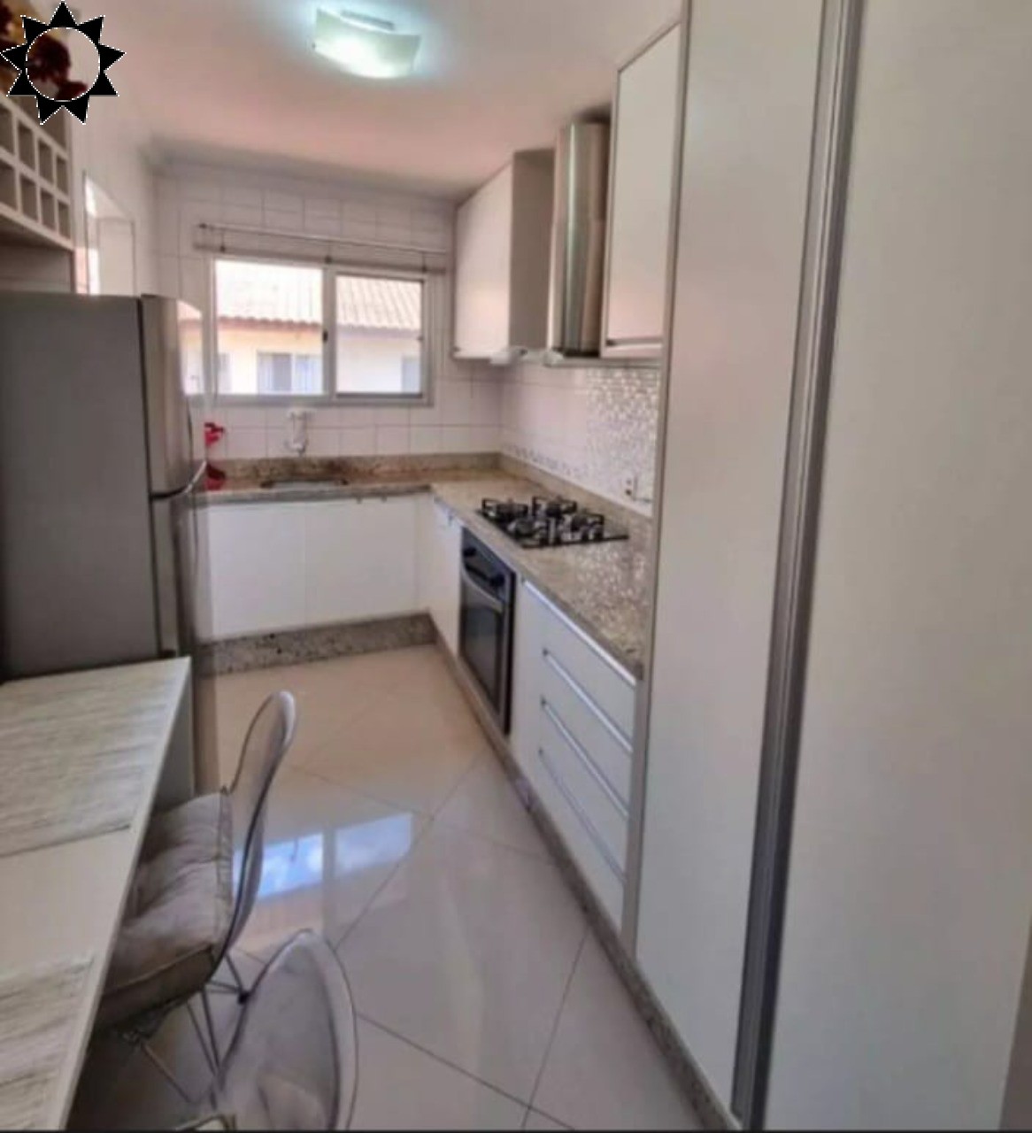 Casa à venda com 2 quartos, 50m² - Foto 8