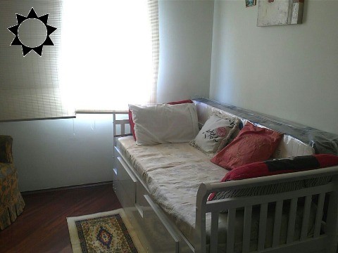 Apartamento à venda com 2 quartos, 63m² - Foto 2