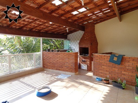 Casa à venda com 3 quartos, 209m² - Foto 7