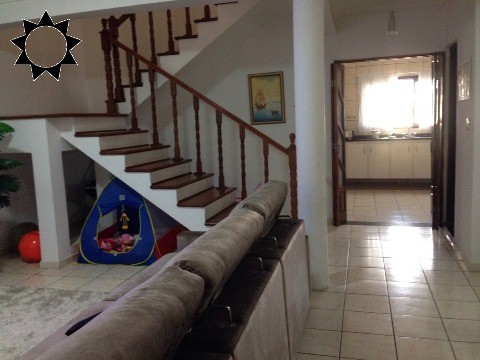 Casa à venda com 3 quartos, 226m² - Foto 12