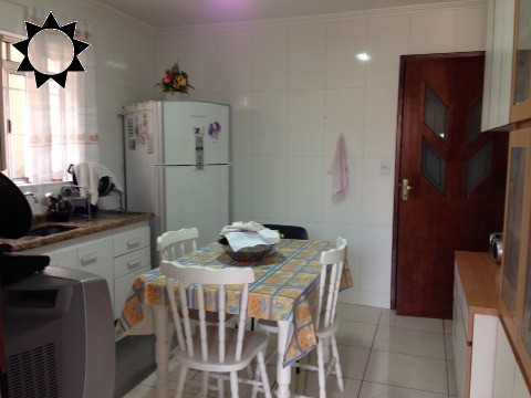 Casa à venda com 3 quartos, 226m² - Foto 27