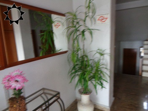 Apartamento à venda com 2 quartos, 58m² - Foto 2