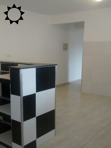 Casa para alugar com 1 quarto, 30m² - Foto 1