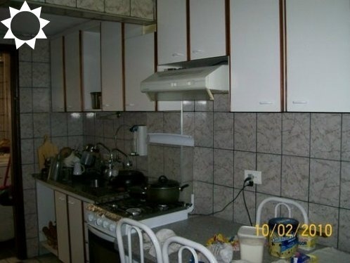 Casa à venda com 4 quartos, 160m² - Foto 2