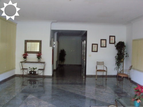 Apartamento à venda com 3 quartos, 68m² - Foto 2