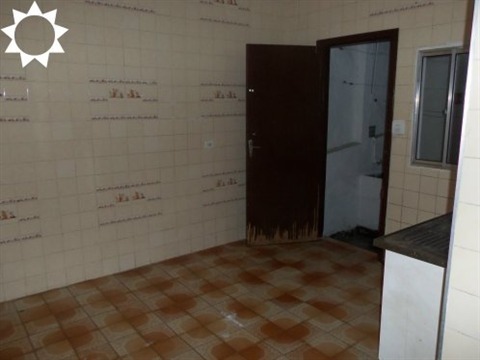 Casa à venda com 2 quartos, 140m² - Foto 4