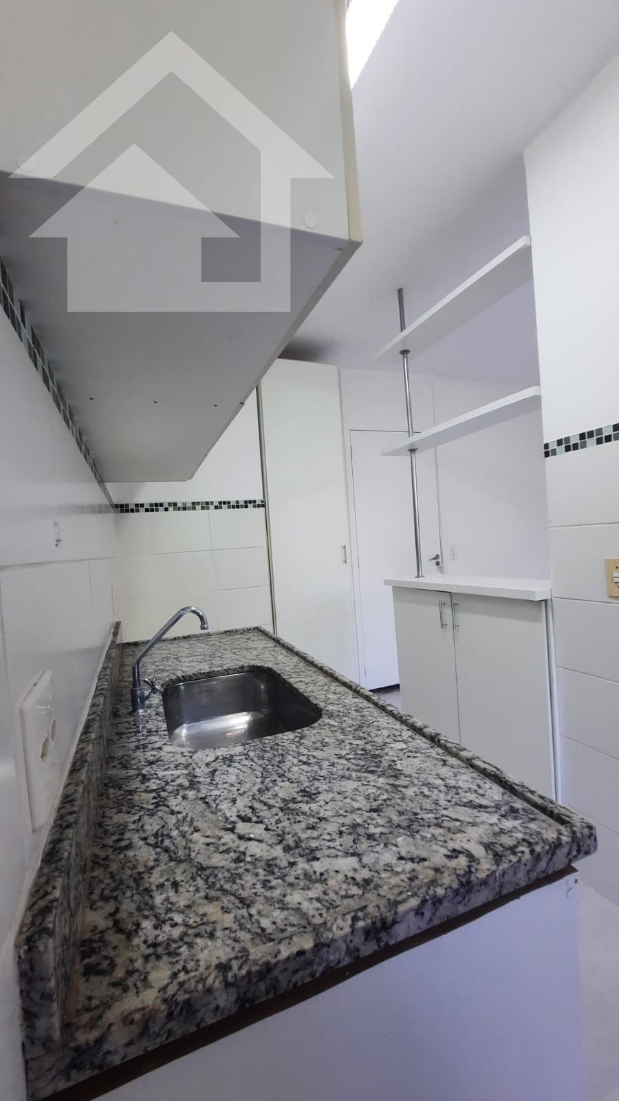 Apartamento à venda com 2 quartos, 44m² - Foto 9