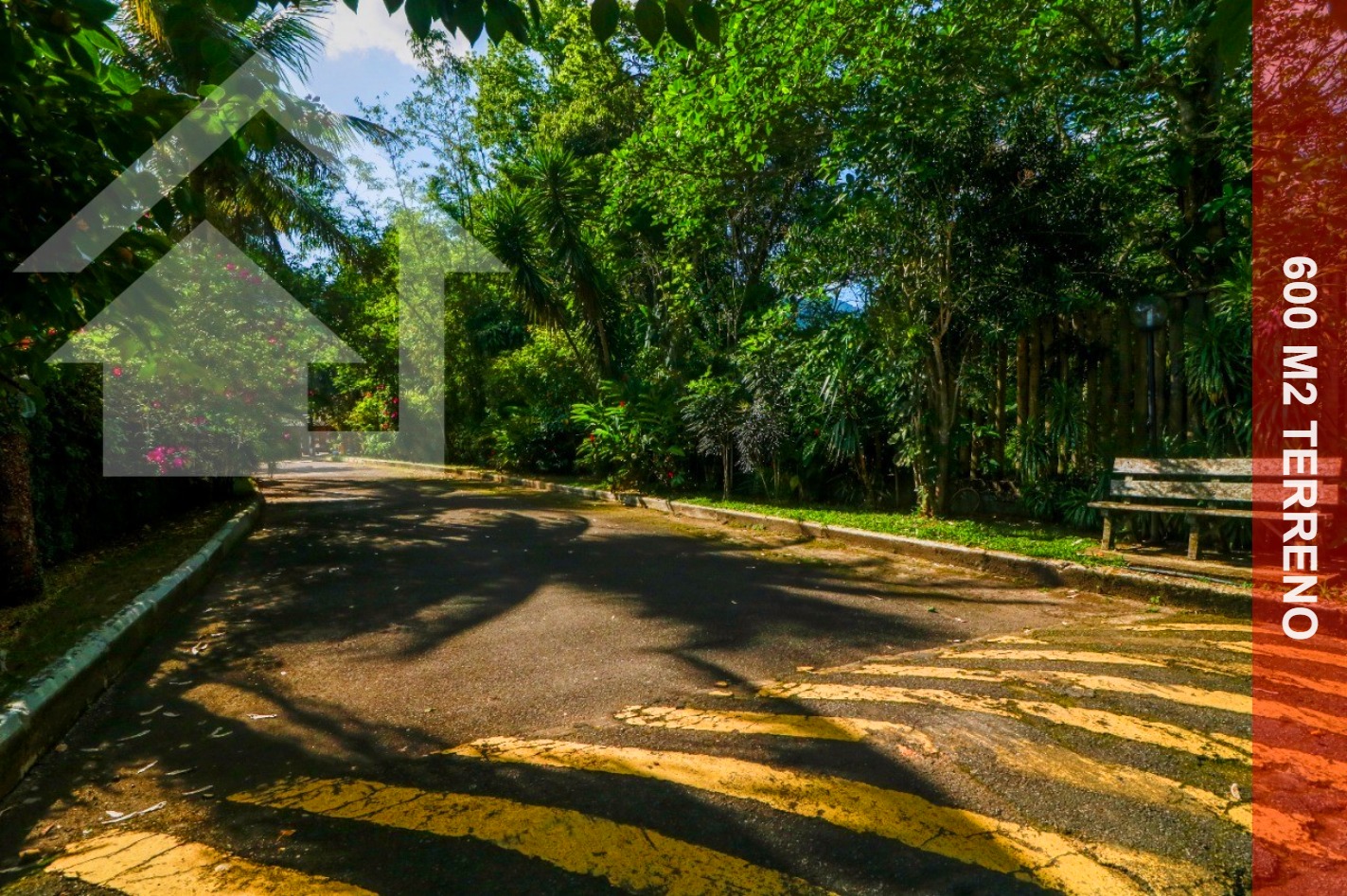 Terreno à venda, 600m² - Foto 1